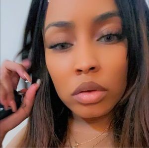 Meet your Posher, Justine